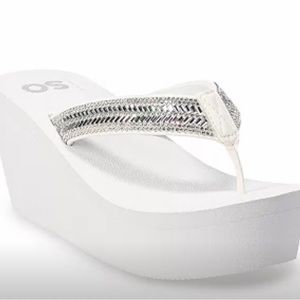 NWT SO Bubbly2 Women's Rhinestone Wedge Sandals Size 9 and 10